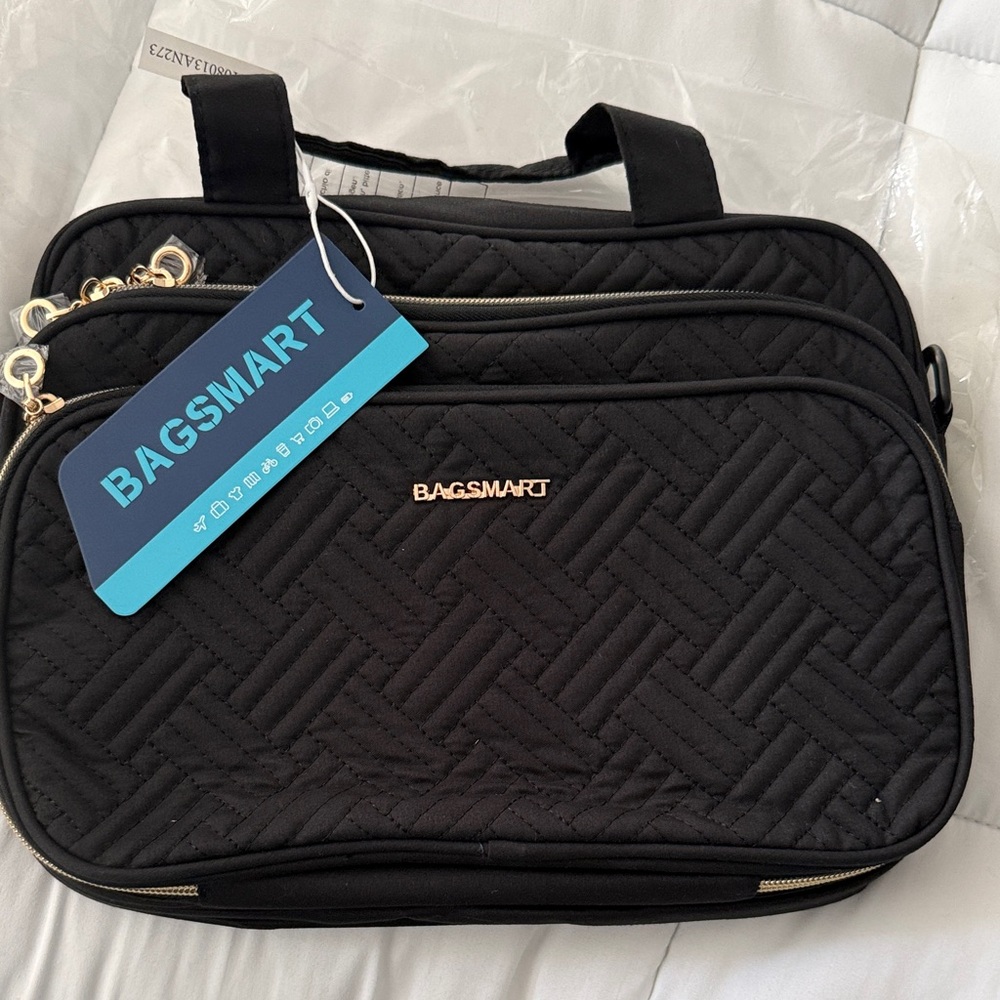 BAGSMART Black Quilted Travel Toiletry Bag